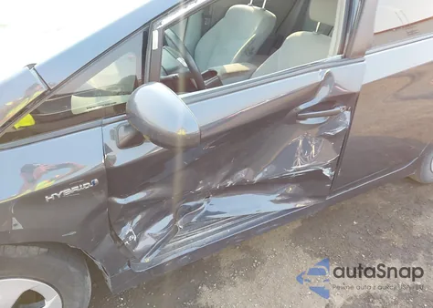 2013 Toyota Prius Two z USA, uszkodzony, nr VIN JTDKN3DU8D5629331